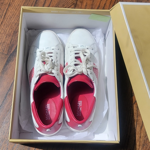 Michael Kors colby sneaker - Picture 7 of 15